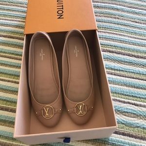Lv ballerina 7.5 flat beige shoes